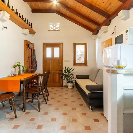 Darija Apartment Pucisca